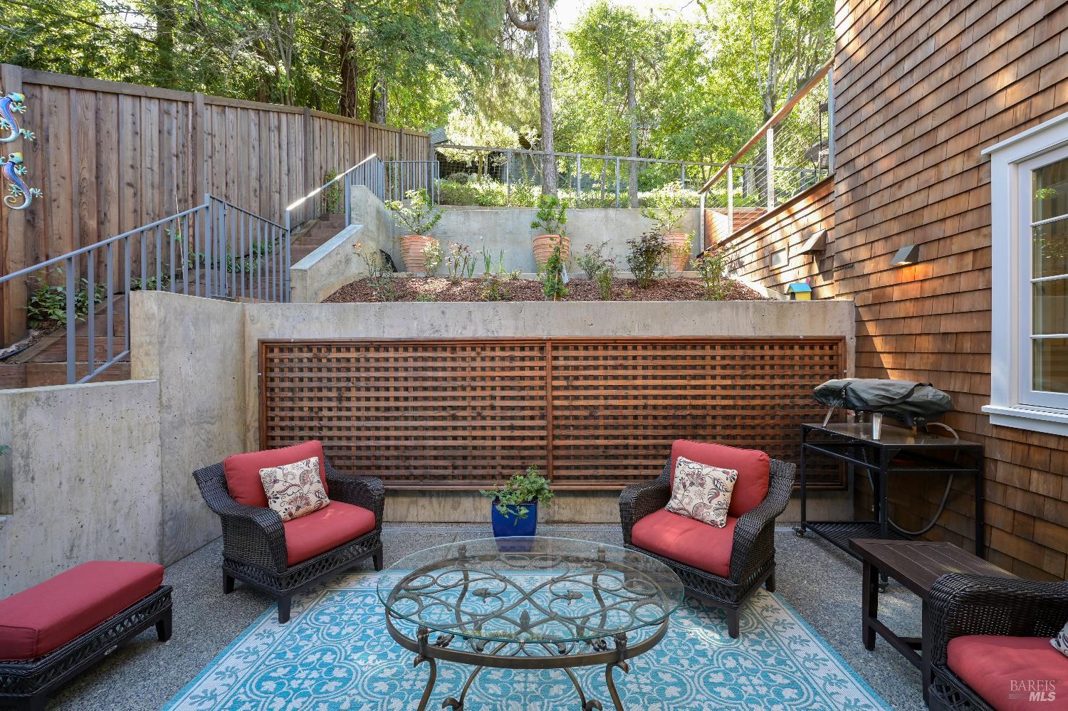 Detail Gallery Image 25 of 38 For 216 Laurel Ave, San Anselmo,  CA 94960 - 5 Beds | 3/1 Baths