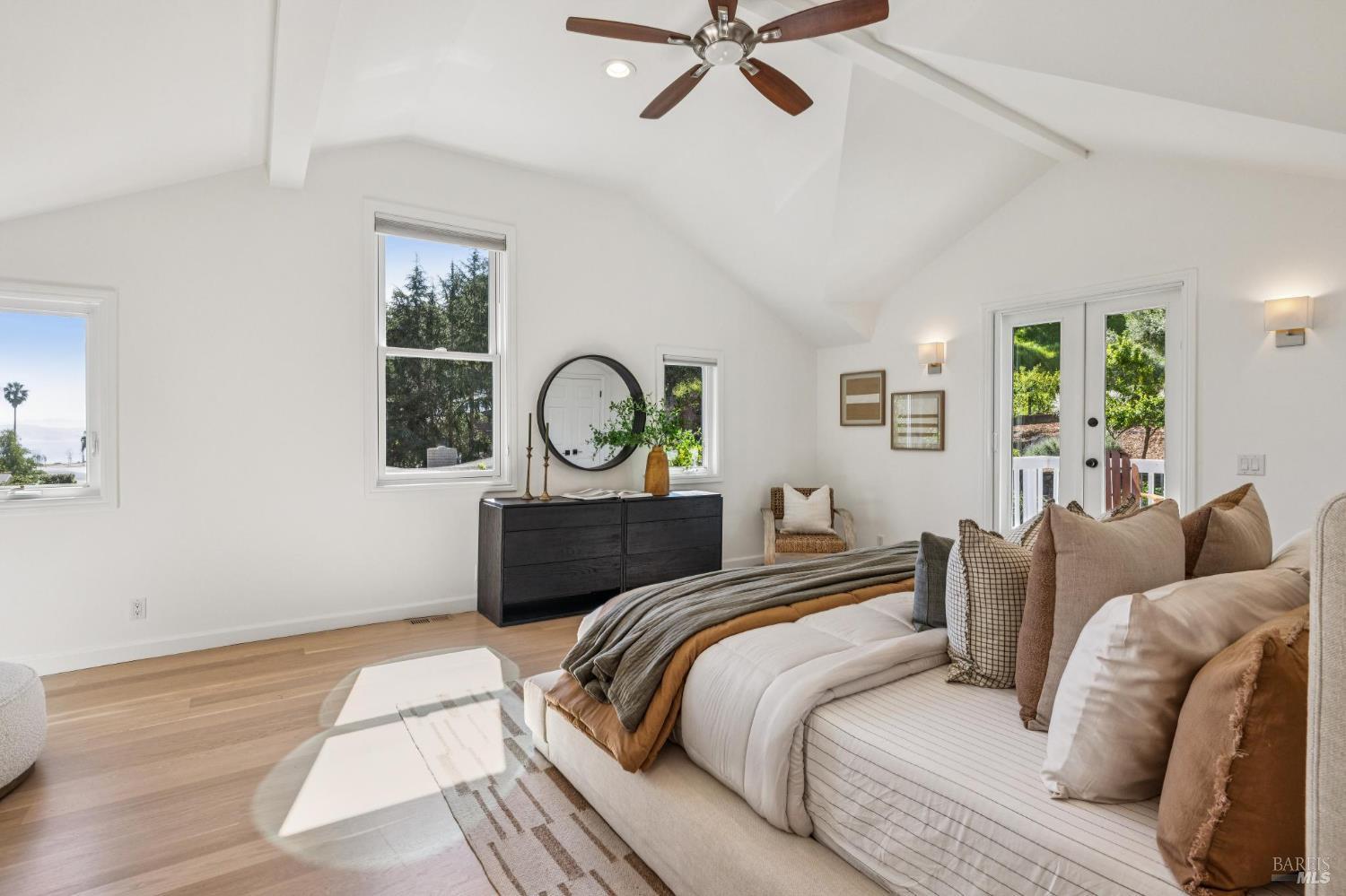 Detail Gallery Image 55 of 93 For 47 Main Dr, San Rafael,  CA 94901 - 4 Beds | 5 Baths