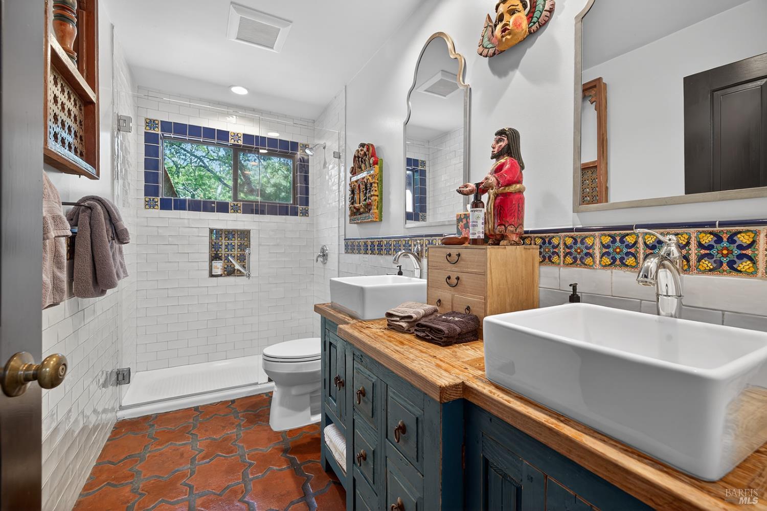 Detail Gallery Image 34 of 71 For 3662 Lovall Valley Rd, Sonoma,  CA 95476 - 3 Beds | 2 Baths