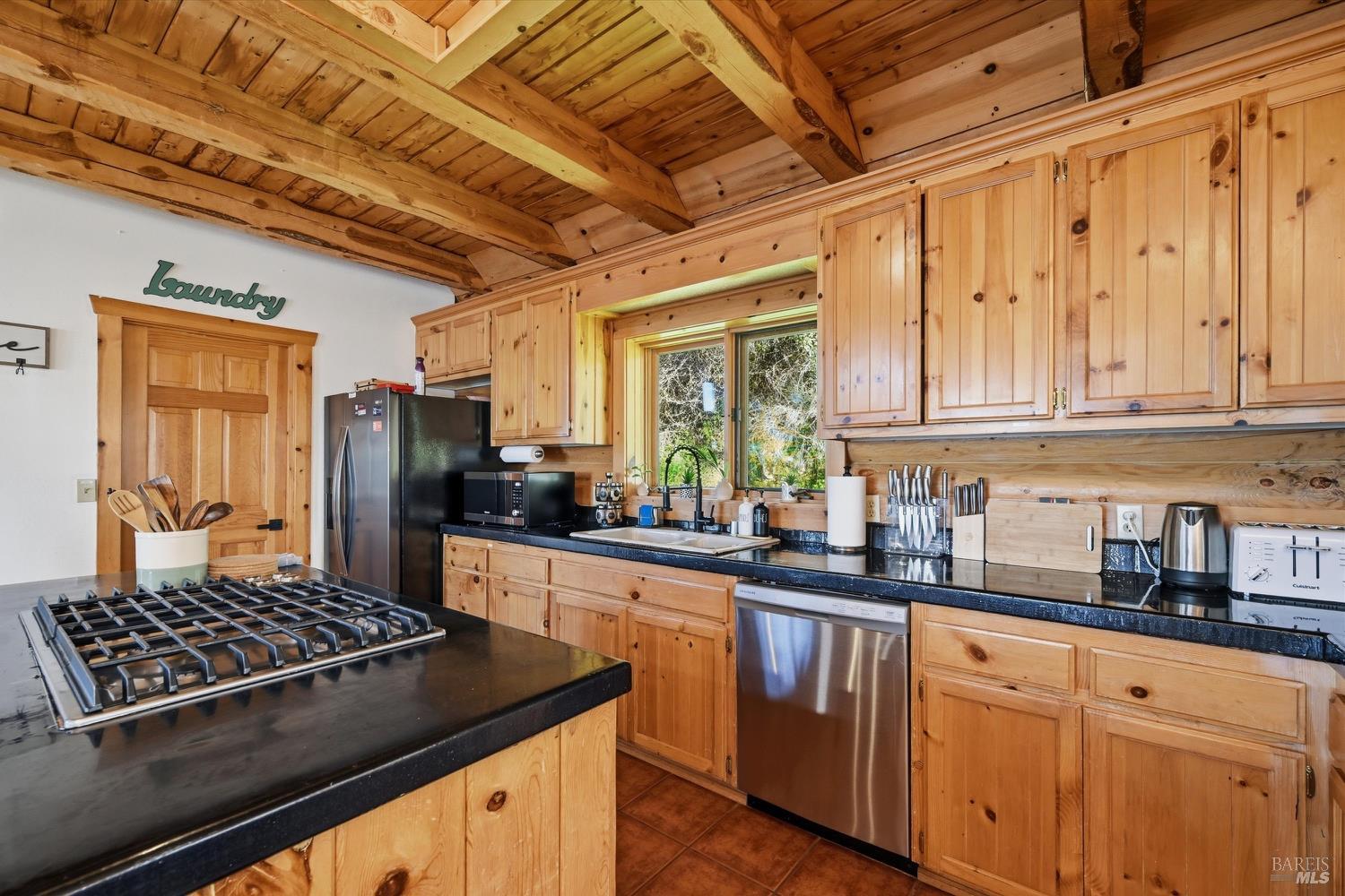 Detail Gallery Image 15 of 47 For 7001 Glebe Dr, Kelseyville,  CA 95451 - 2 Beds | 2 Baths