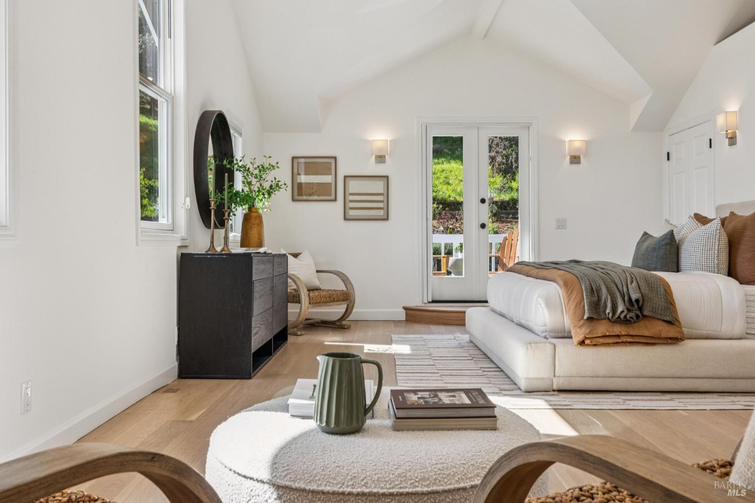 Detail Gallery Image 57 of 93 For 47 Main Dr, San Rafael,  CA 94901 - 4 Beds | 5 Baths