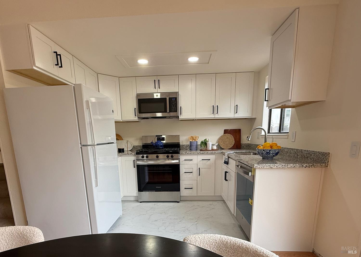 Detail Gallery Image 6 of 36 For 1422 N Oak St, Calistoga,  CA 94515 - 3 Beds | 2 Baths