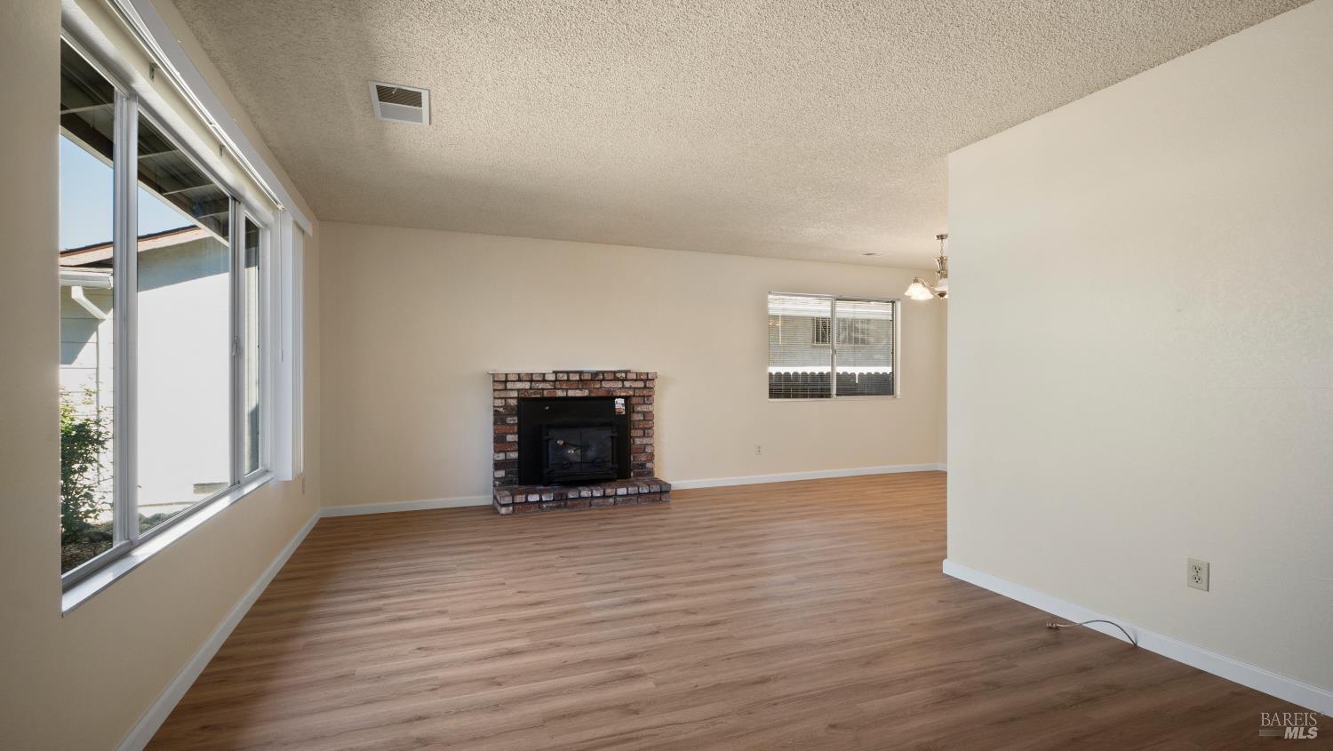 Detail Gallery Image 8 of 40 For 289 Belford Pl, Vacaville,  CA 95687 - 3 Beds | 2 Baths