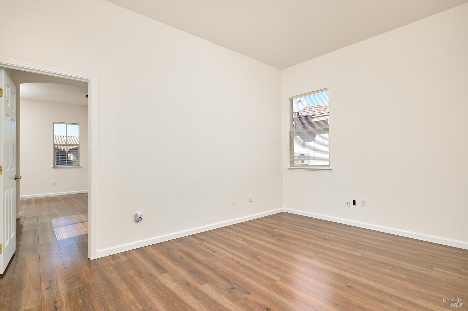 Detail Gallery Image 28 of 39 For 604 American Falls Dr, Rio Vista,  CA 94571 - 3 Beds | 3/1 Baths