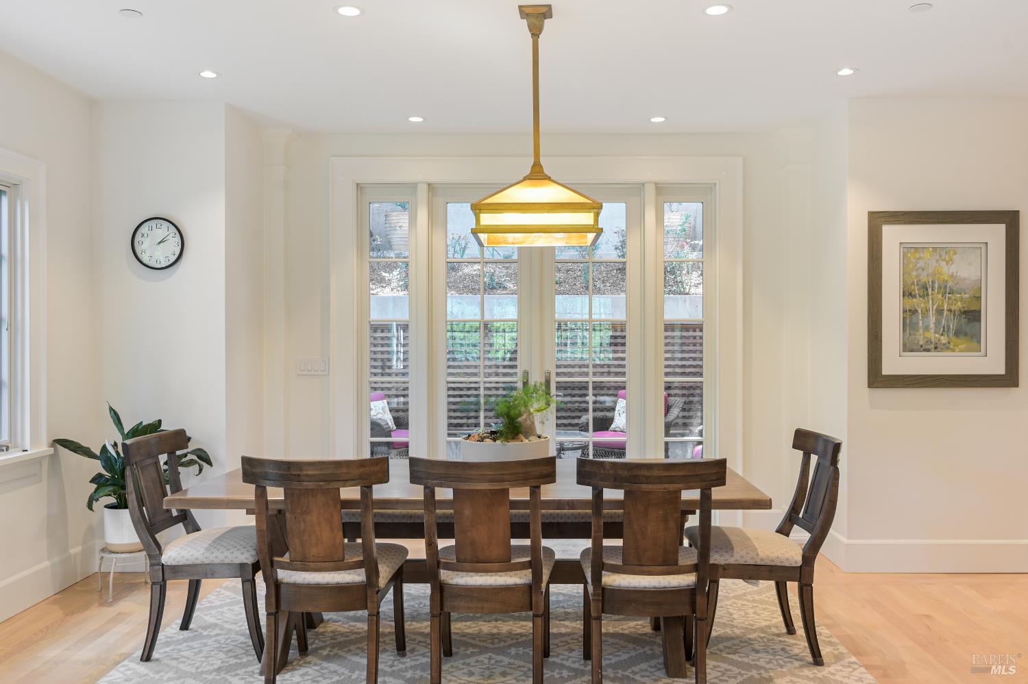 Detail Gallery Image 9 of 38 For 216 Laurel Ave, San Anselmo,  CA 94960 - 5 Beds | 3/1 Baths