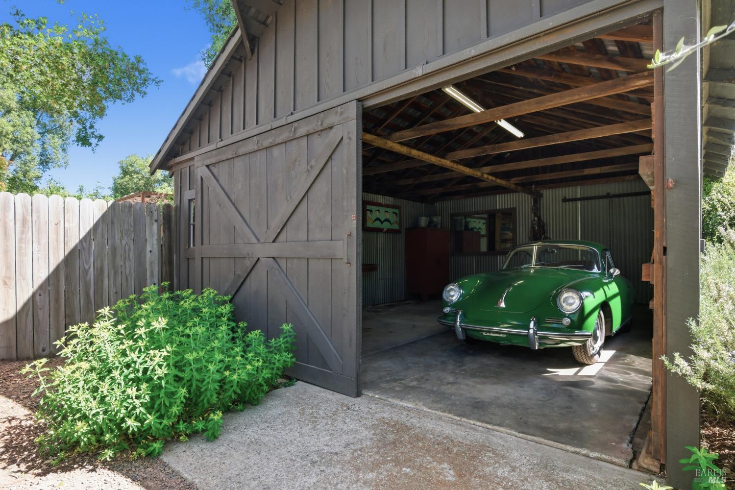 Detail Gallery Image 37 of 58 For 2072 Kirkland Ave, Napa,  CA 94558 - 3 Beds | 2 Baths