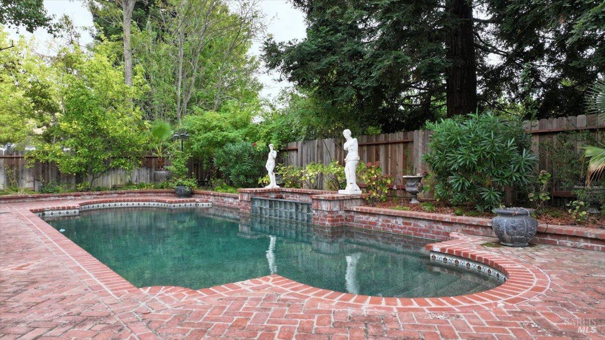 Detail Gallery Image 55 of 76 For 3229 Seminole Cir, Fairfield,  CA 94534 - 5 Beds | 3 Baths