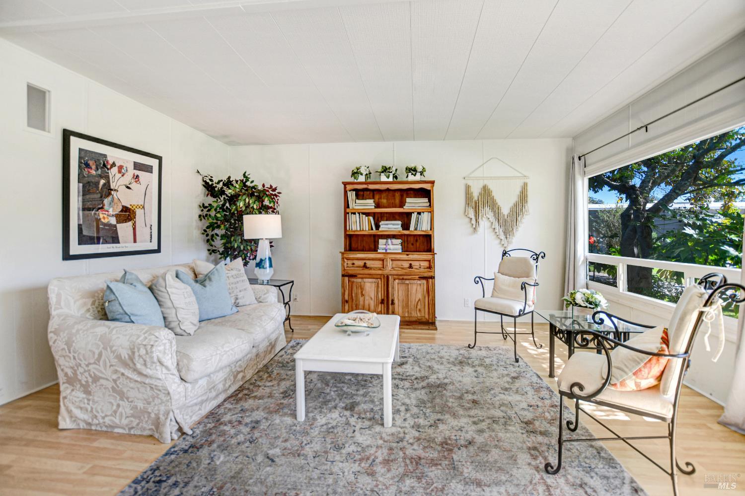 Detail Gallery Image 2 of 33 For 160 Chiquita Camino Unkn, Sonoma,  CA 95476 - 2 Beds | 2 Baths