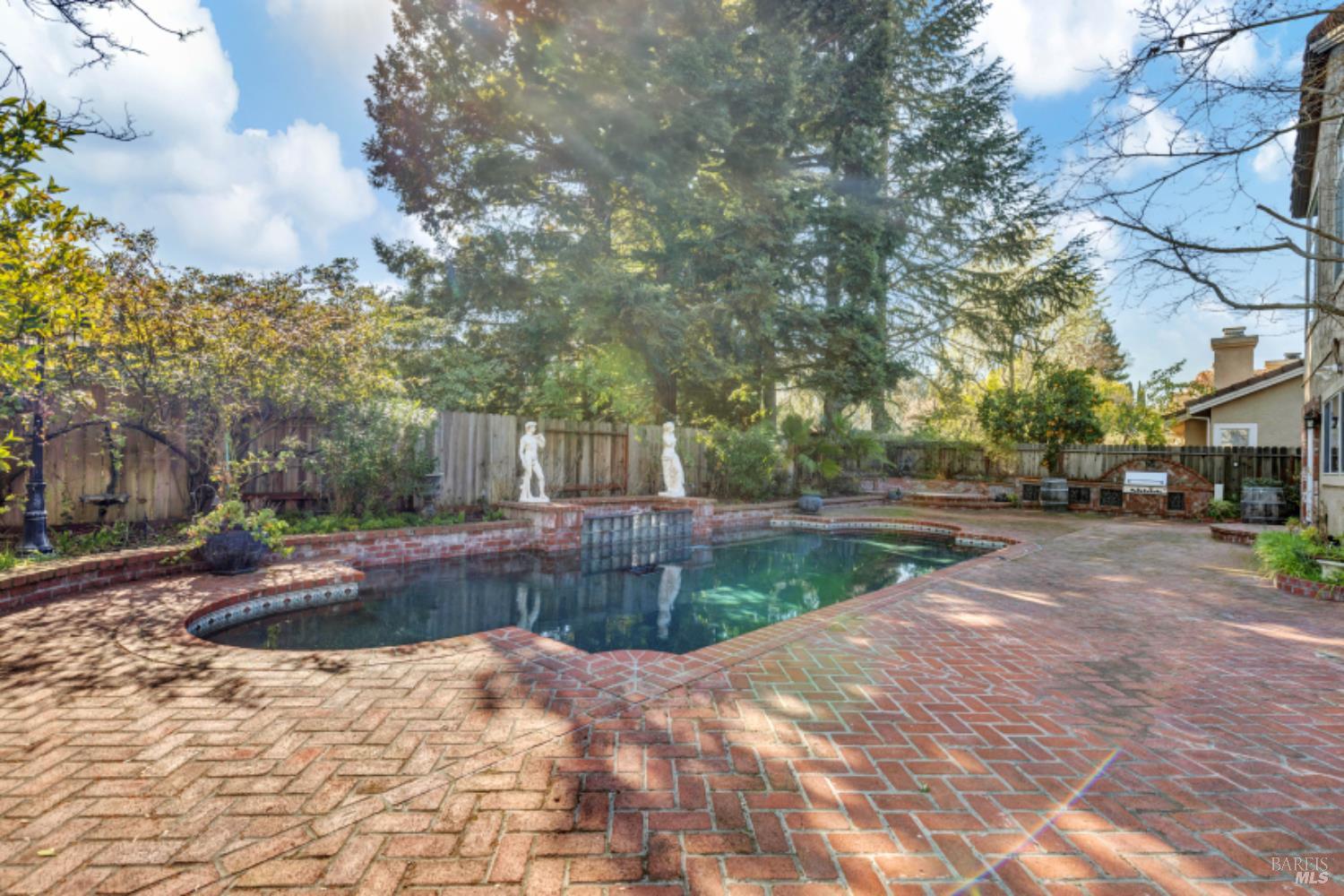 Detail Gallery Image 48 of 76 For 3229 Seminole Cir, Fairfield,  CA 94534 - 5 Beds | 3 Baths