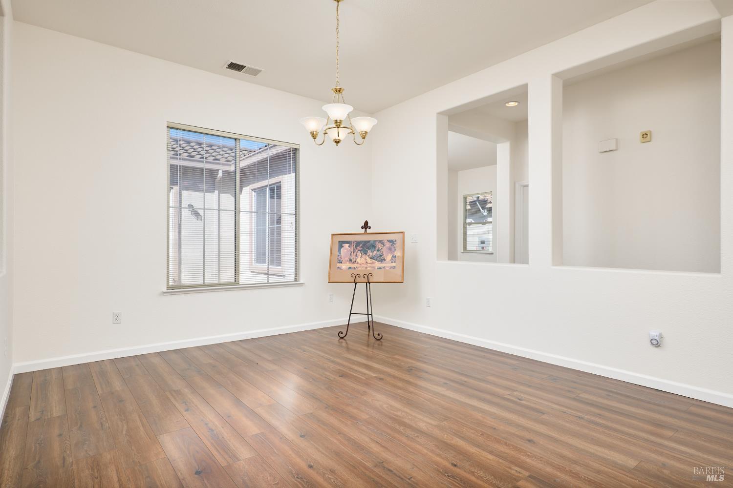 Detail Gallery Image 7 of 39 For 604 American Falls Dr, Rio Vista,  CA 94571 - 3 Beds | 3/1 Baths