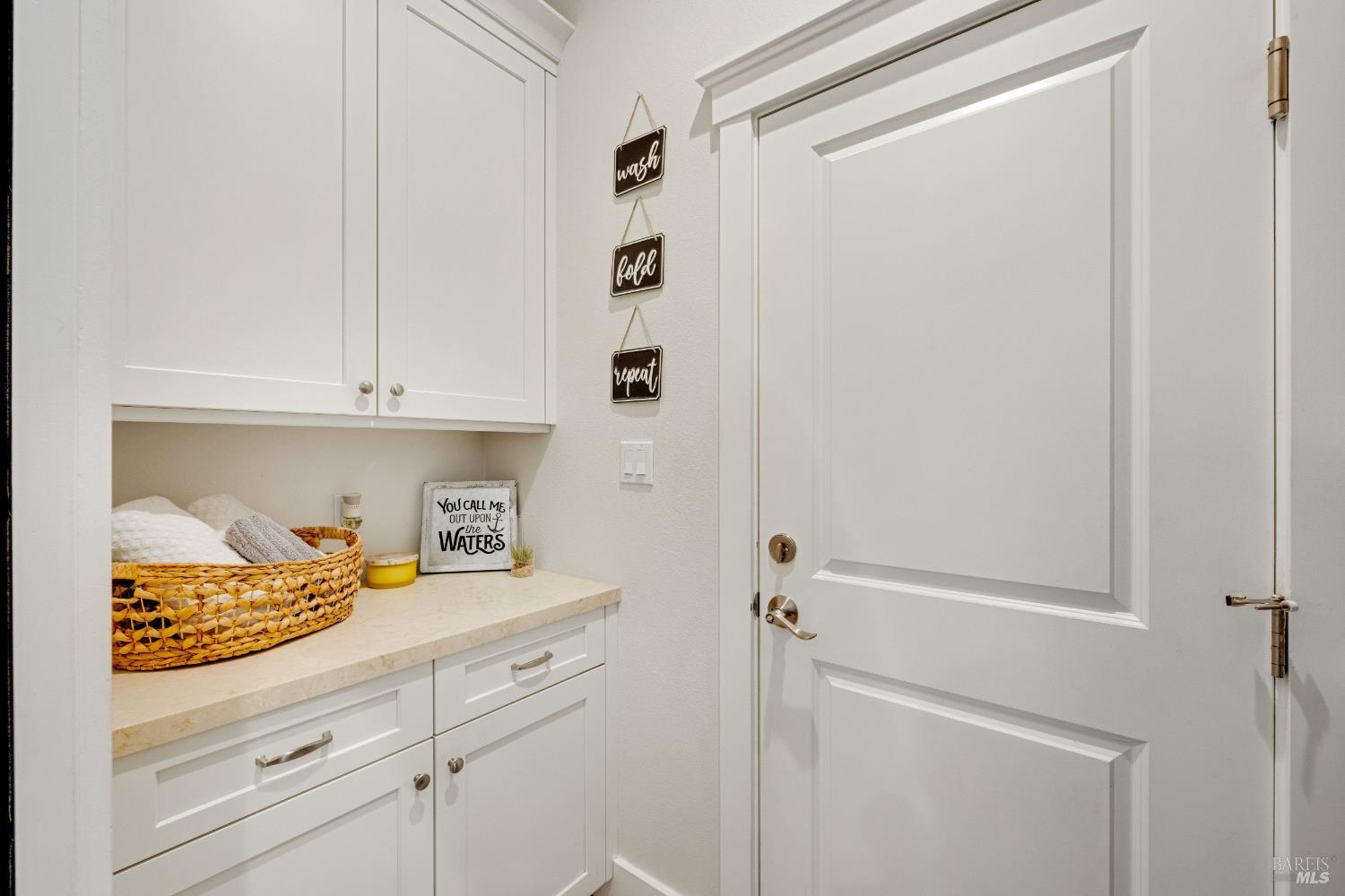 Detail Gallery Image 32 of 44 For 1935 San Marcos Dr, Santa Rosa,  CA 95403 - 3 Beds | 2 Baths