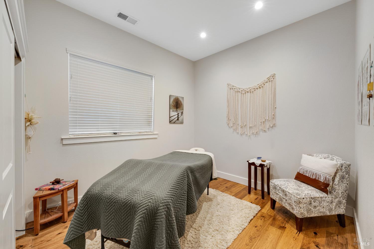 Detail Gallery Image 30 of 44 For 1935 San Marcos Dr, Santa Rosa,  CA 95403 - 3 Beds | 2 Baths