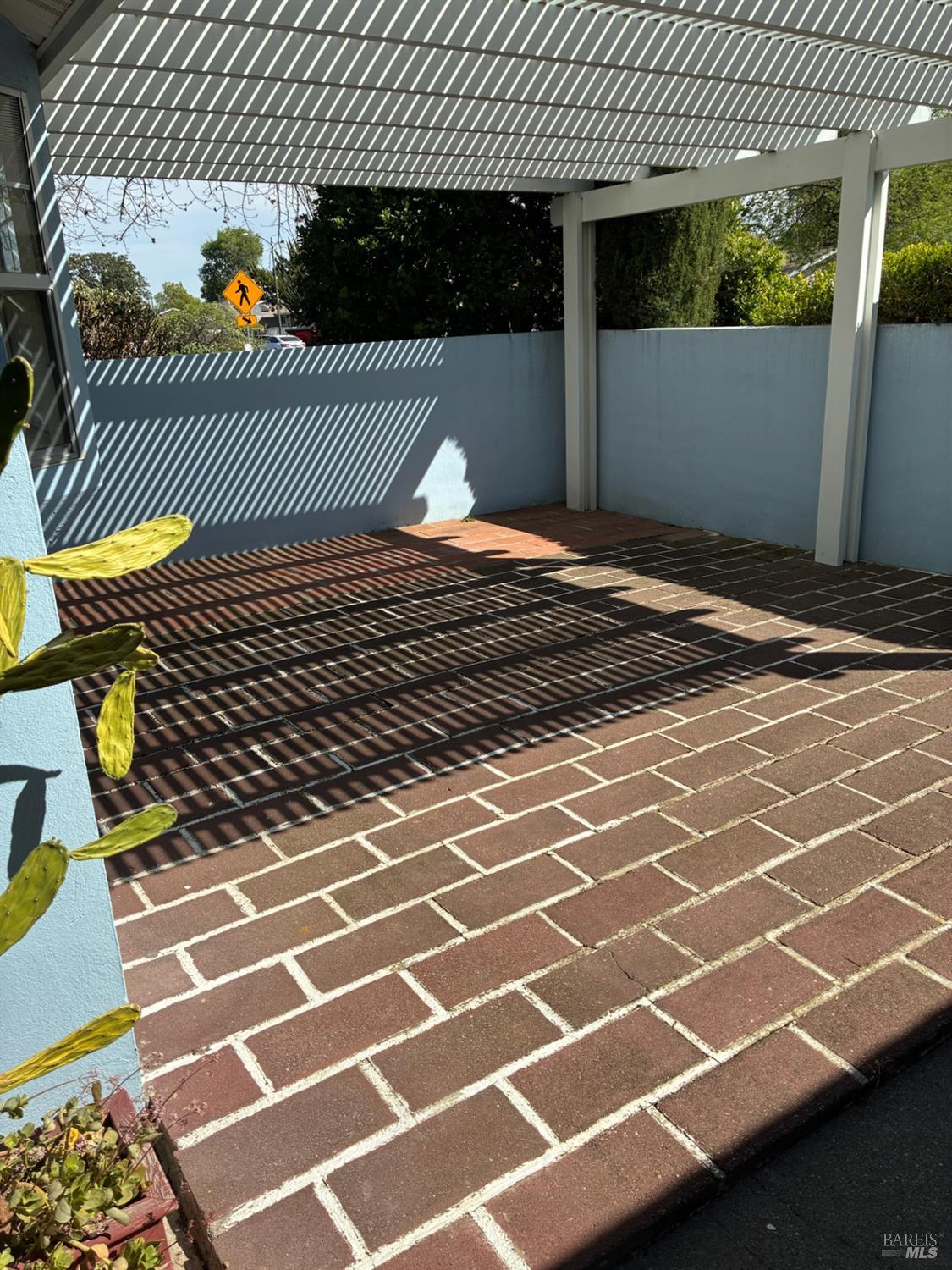 Detail Gallery Image 6 of 38 For 300 Begonia Blvd, Fairfield,  CA 94533 - 4 Beds | 2 Baths