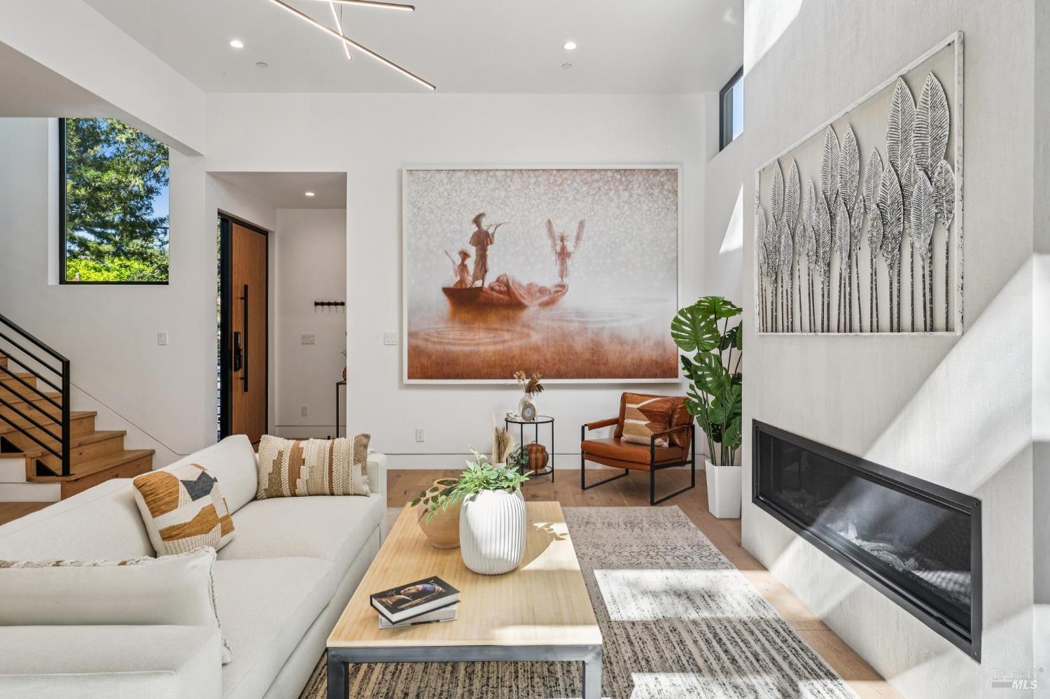 Detail Gallery Image 17 of 88 For 93 Magnolia Ave, Larkspur,  CA 94939 - 3 Beds | 3 Baths