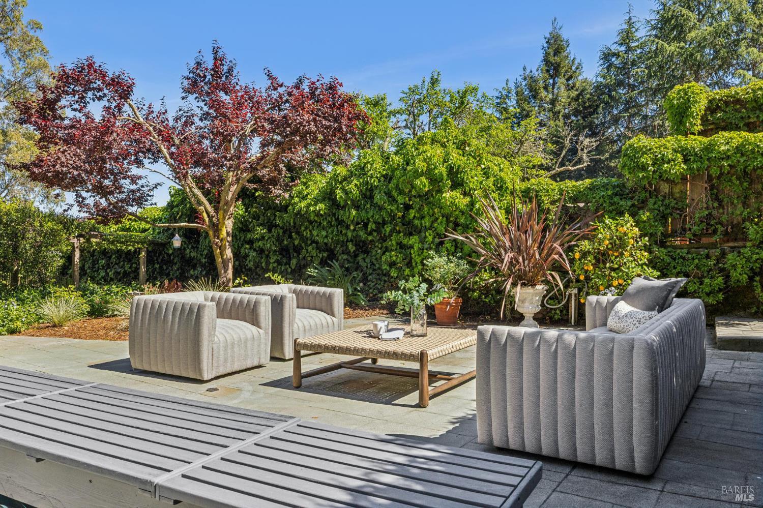 Detail Gallery Image 77 of 93 For 47 Main Dr, San Rafael,  CA 94901 - 4 Beds | 5 Baths