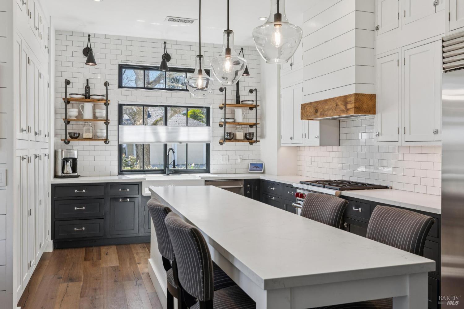 Detail Gallery Image 8 of 82 For 1810 Quail Ct, Saint Helena,  CA 94574 - 4 Beds | 3 Baths