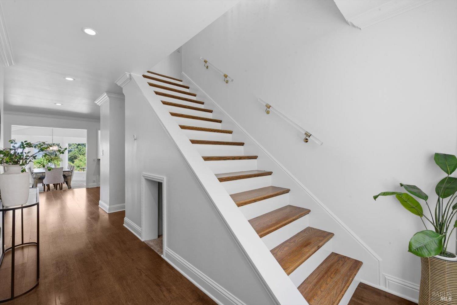 Detail Gallery Image 8 of 99 For 160 Wykoff Dr, Vacaville,  CA 95688 - 6 Beds | 4 Baths