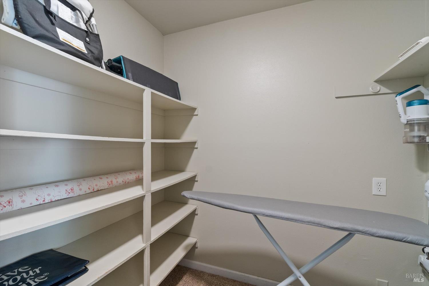 Detail Gallery Image 29 of 52 For 1723 Del Mar Ave, Redding,  CA 96003 - 3 Beds | 2 Baths