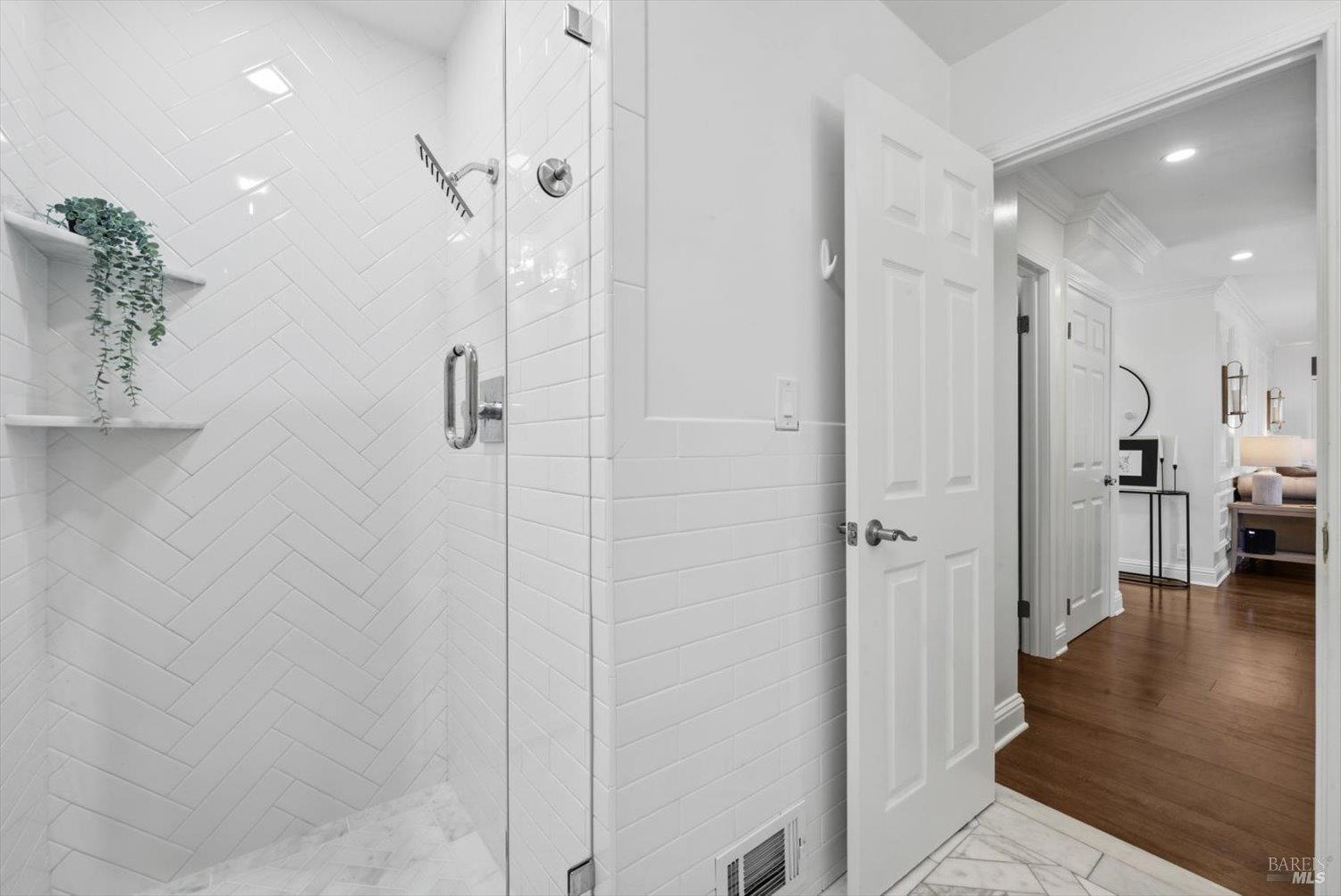 Detail Gallery Image 43 of 99 For 160 Wykoff Dr, Vacaville,  CA 95688 - 6 Beds | 4 Baths