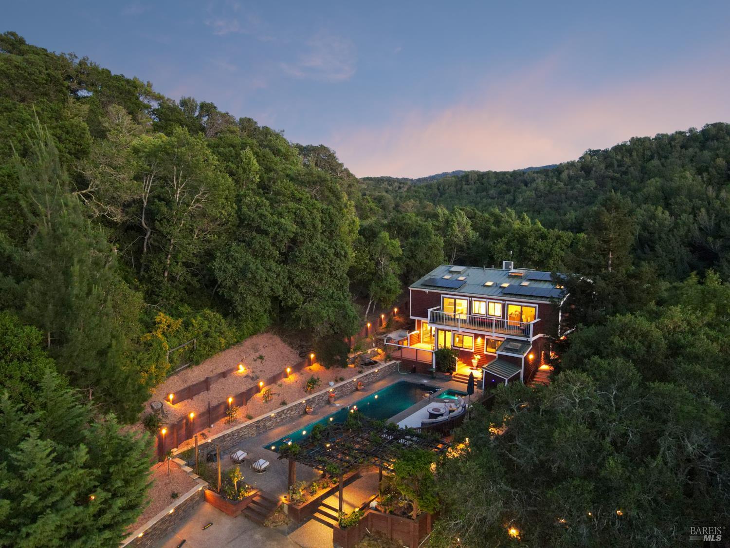 Detail Gallery Image 41 of 46 For 1676 Indian Valley Rd, Novato,  CA 94947 - 3 Beds | 4/1 Baths