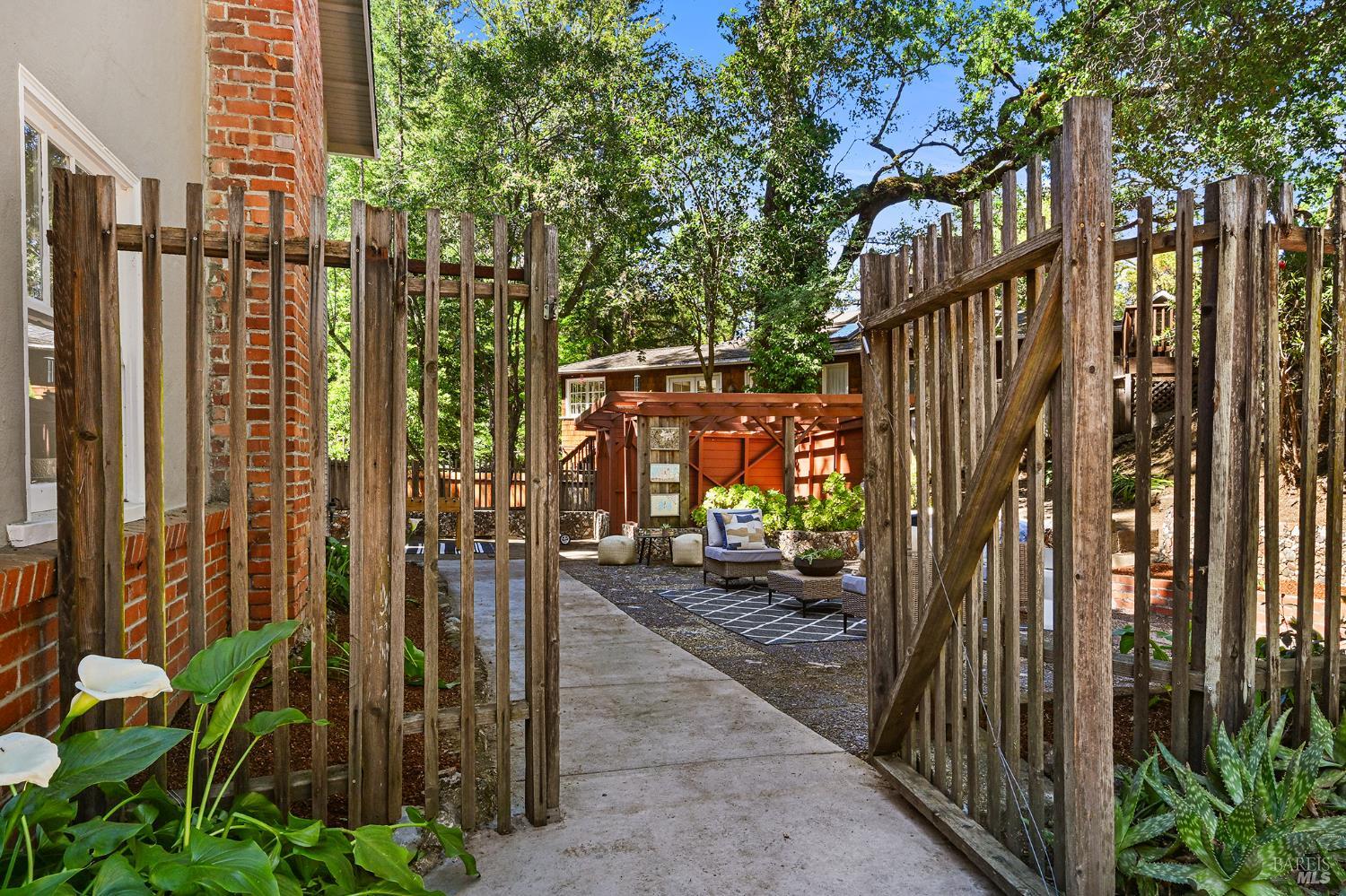 Detail Gallery Image 43 of 62 For 241 Floribel Ave, San Anselmo,  CA 94960 - 3 Beds | 2 Baths