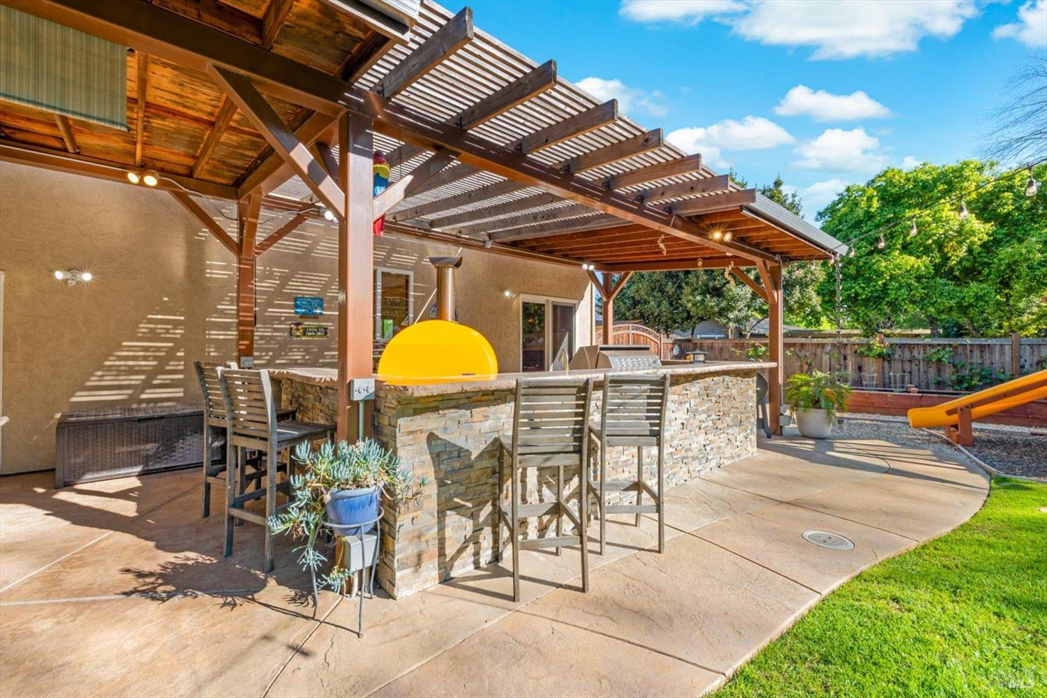 Detail Gallery Image 88 of 99 For 104 Westwood St, Vacaville,  CA 95688 - 5 Beds | 2/1 Baths