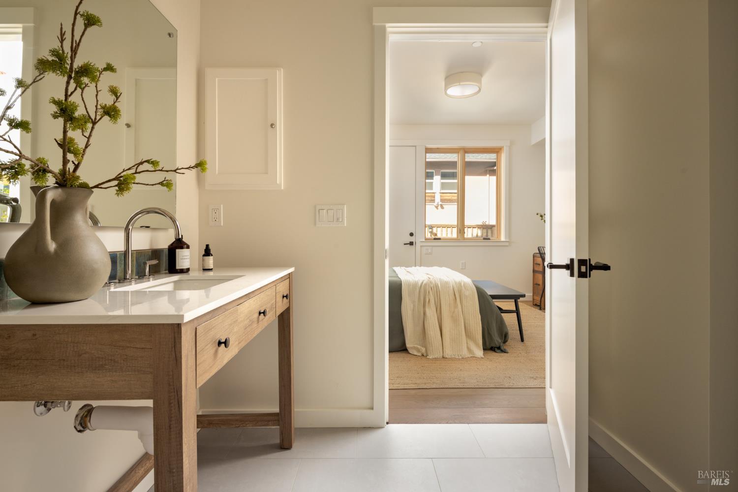 Detail Gallery Image 9 of 15 For 709 C St #2,  San Rafael,  CA 94901 - 3 Beds | 3/1 Baths