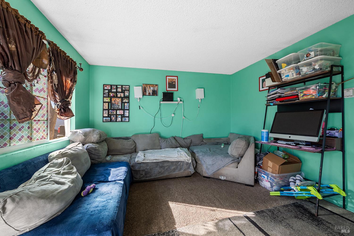 Detail Gallery Image 10 of 27 For 2549 Corby Ave, Santa Rosa,  CA 95407 - – Beds | – Baths