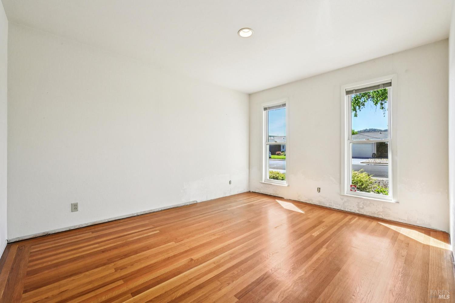 Detail Gallery Image 41 of 65 For 319 Golden Hind Psge, Corte Madera,  CA 94925 - 3 Beds | 2 Baths