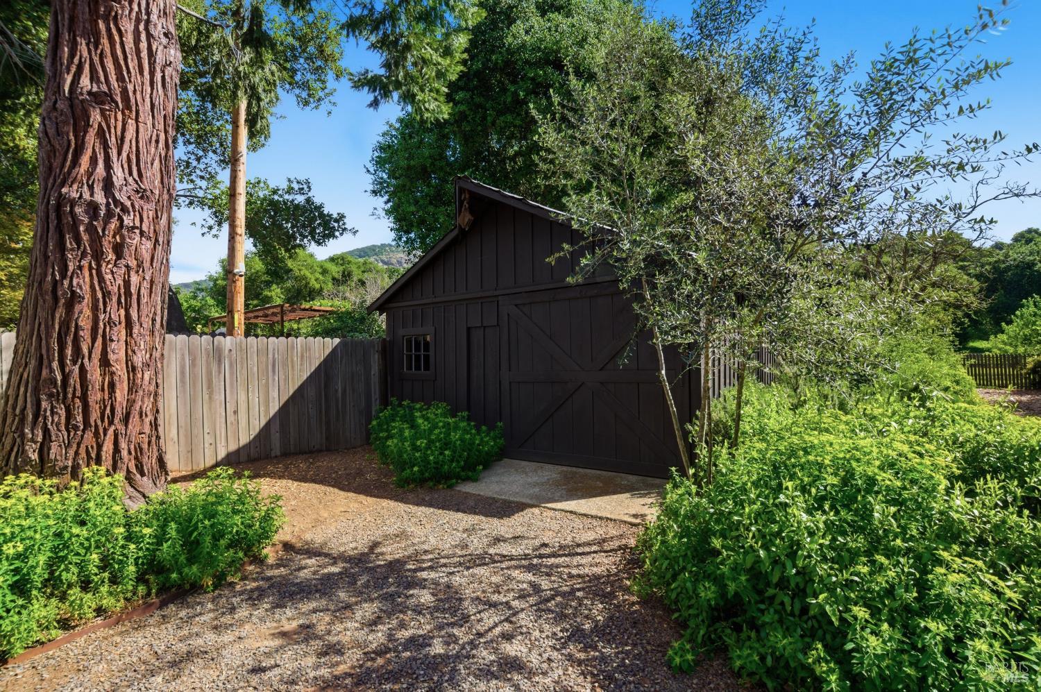 Detail Gallery Image 36 of 58 For 2072 Kirkland Ave, Napa,  CA 94558 - 3 Beds | 2 Baths