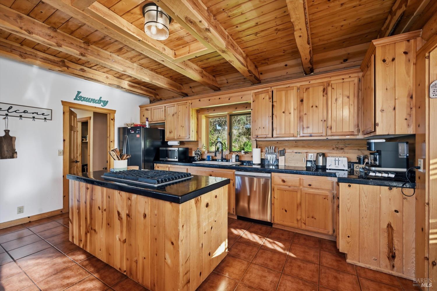 Detail Gallery Image 12 of 47 For 7001 Glebe Dr, Kelseyville,  CA 95451 - 2 Beds | 2 Baths