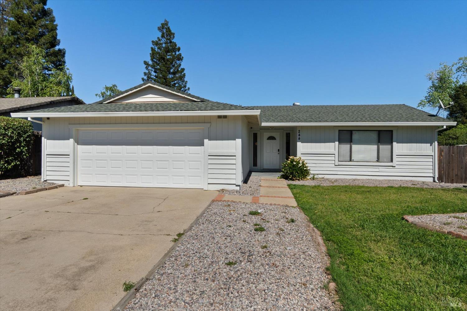 Detail Gallery Image 45 of 66 For 244 Woodhill Dr, Redding,  CA 96003 - 3 Beds | 2 Baths