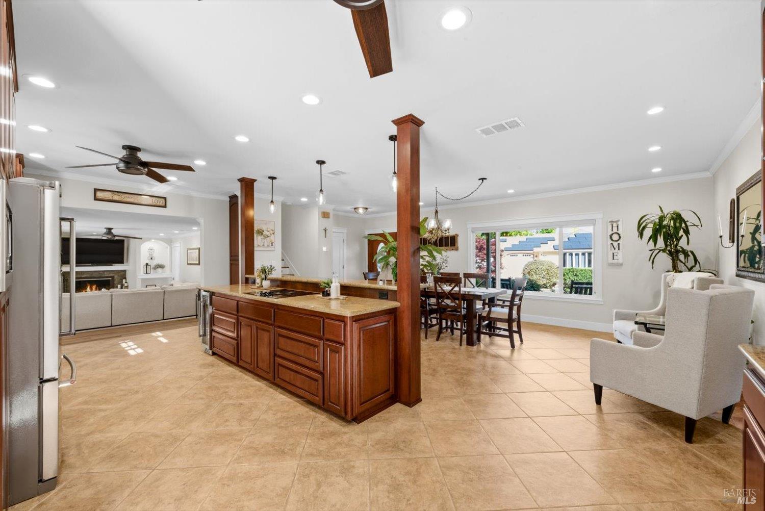 Detail Gallery Image 26 of 99 For 104 Westwood St, Vacaville,  CA 95688 - 5 Beds | 2/1 Baths