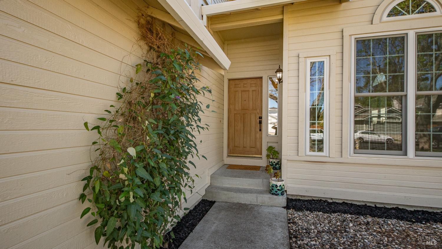 Detail Gallery Image 5 of 71 For 778 Oak Brook Dr, Vacaville,  CA 95687 - 4 Beds | 3 Baths