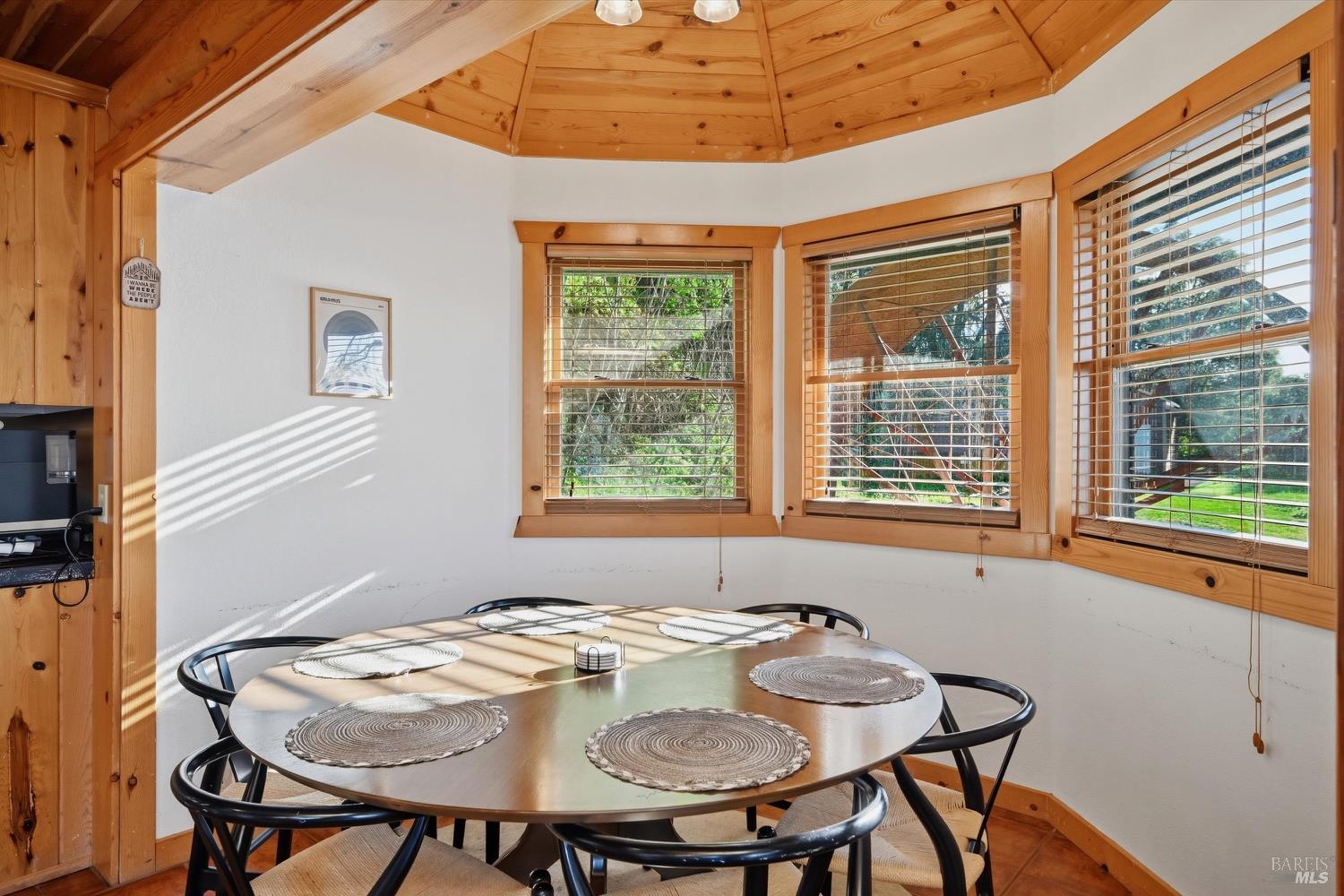 Detail Gallery Image 17 of 47 For 7001 Glebe Dr, Kelseyville,  CA 95451 - 2 Beds | 2 Baths