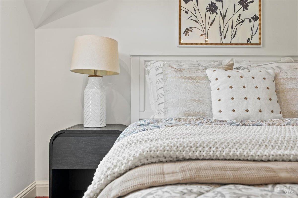 Detail Gallery Image 40 of 60 For 134 Moonlight Dr, Healdsburg,  CA 95448 - 4 Beds | 3/1 Baths