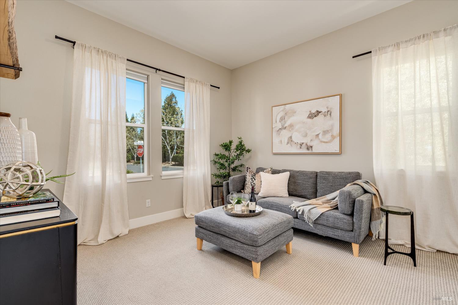 Detail Gallery Image 31 of 40 For 215 Pheasant Ct, Napa,  CA 94558 - 4 Beds | 2/1 Baths