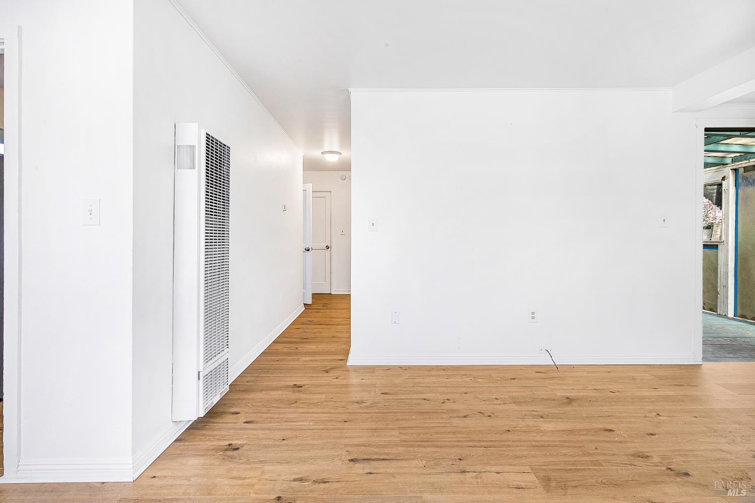 Detail Gallery Image 3 of 22 For 182 Torzelli Ln, Santa Rosa,  CA 95407 - 1 Beds | 1 Baths