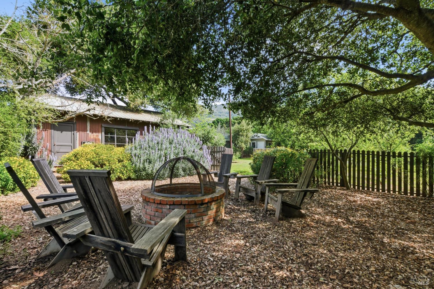 Detail Gallery Image 46 of 58 For 2072 Kirkland Ave, Napa,  CA 94558 - 3 Beds | 2 Baths