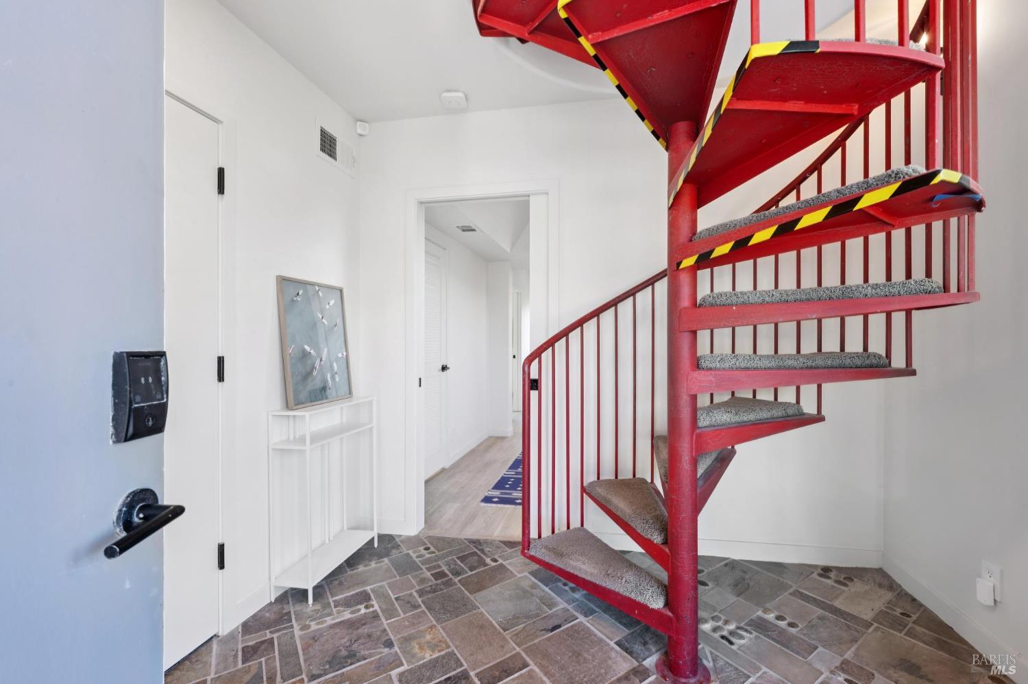 Detail Gallery Image 6 of 98 For 557 Oceana Dr, Dillon Beach,  CA 94929 - 3 Beds | 3 Baths