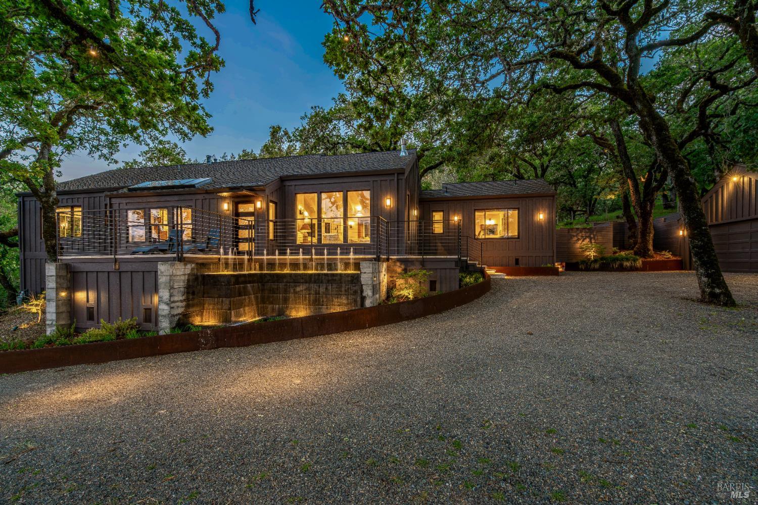 Detail Gallery Image 2 of 53 For 807 Wild Oak Dr, Santa Rosa,  CA 95409 - 3 Beds | 3/1 Baths