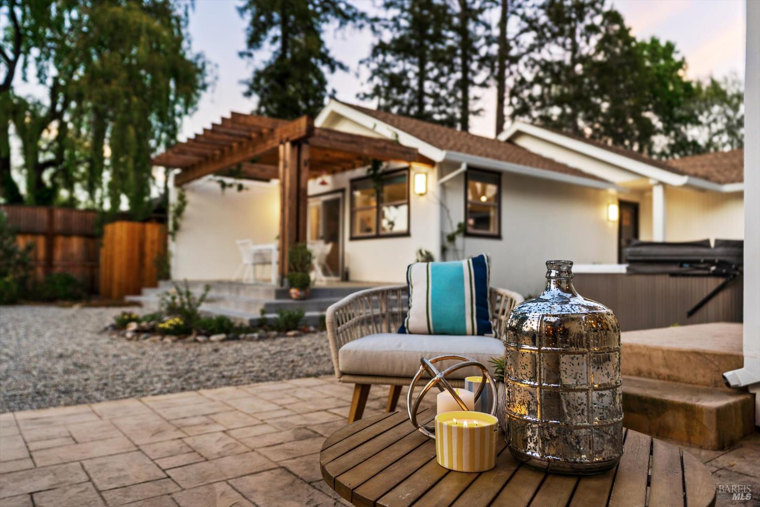 Detail Gallery Image 35 of 56 For 10014 Herb Rd, Windsor,  CA 95492 - 6 Beds | 3 Baths