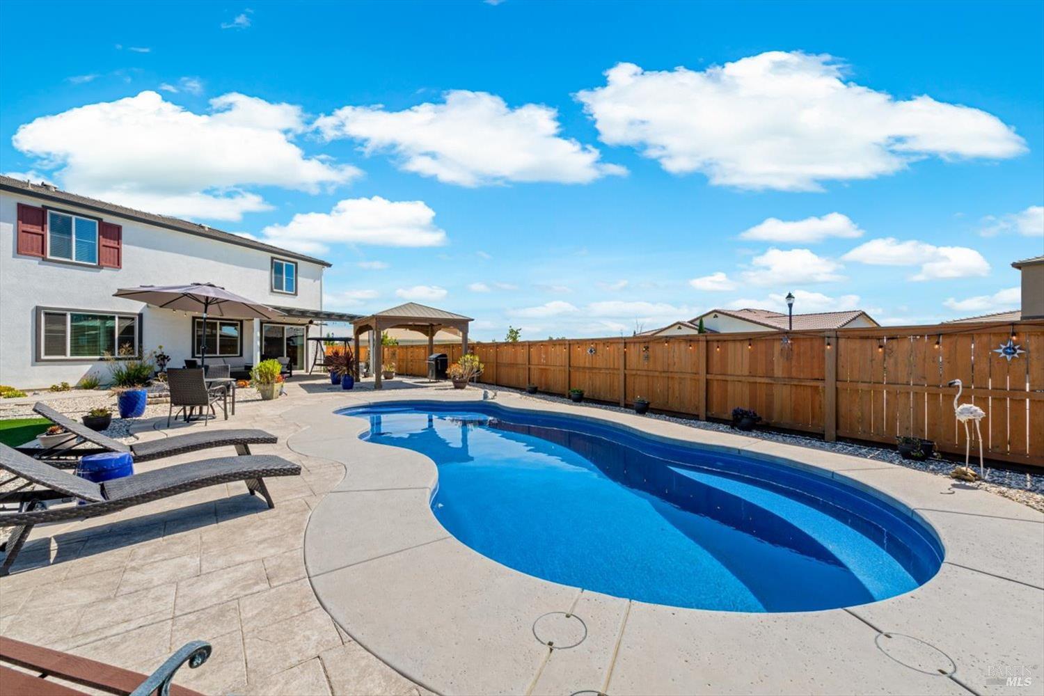 Detail Gallery Image 49 of 81 For 1685 Blossom Way, Dixon,  CA 95620 - 4 Beds | 3 Baths