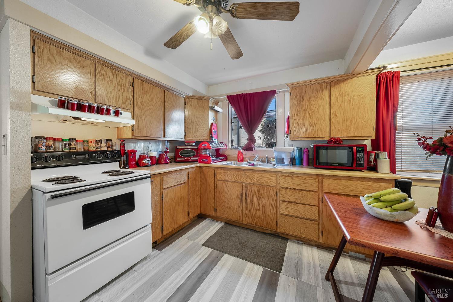 Detail Gallery Image 13 of 38 For 130 Armstrong St, Lakeport,  CA 95453 - 2 Beds | 1 Baths