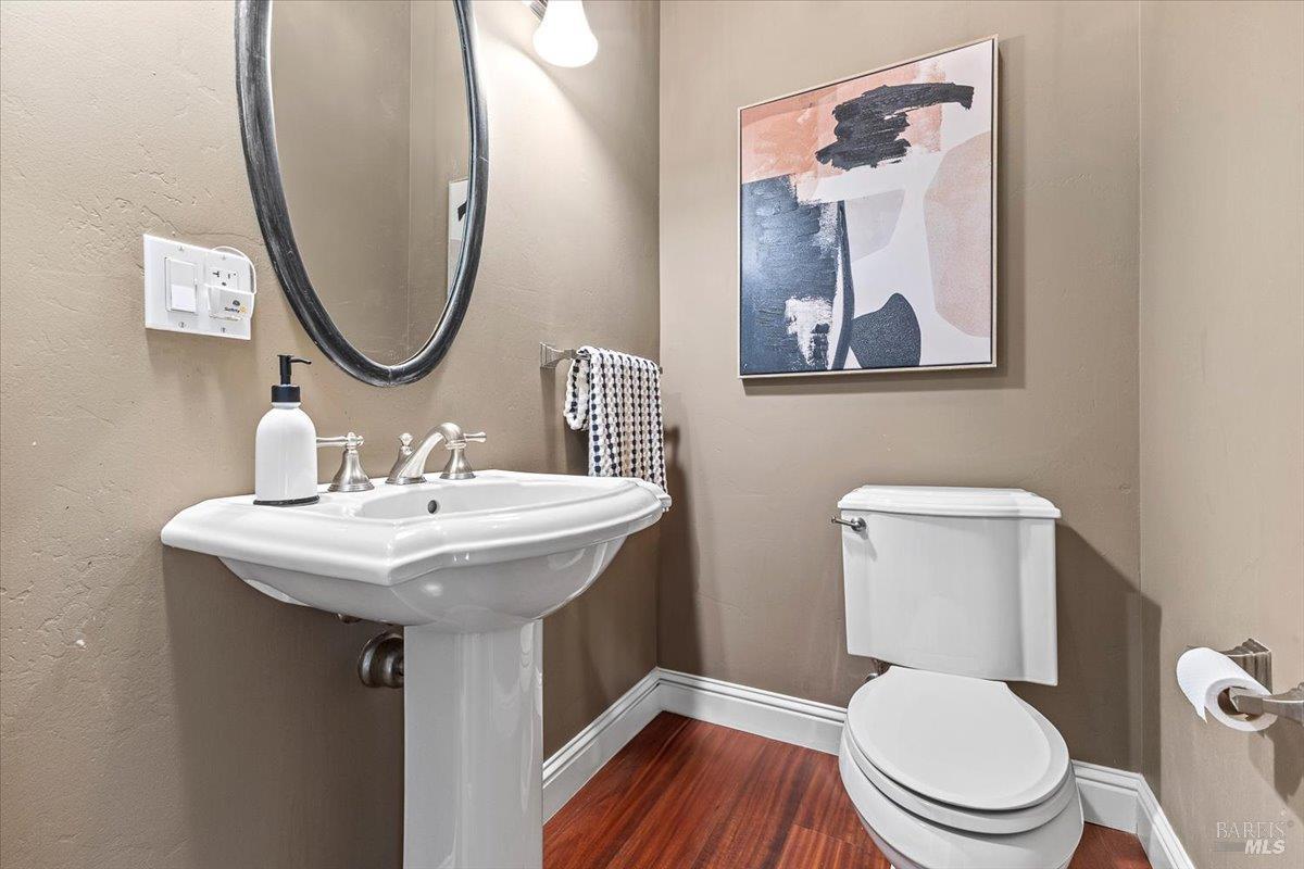 Detail Gallery Image 45 of 60 For 134 Moonlight Dr, Healdsburg,  CA 95448 - 4 Beds | 3/1 Baths