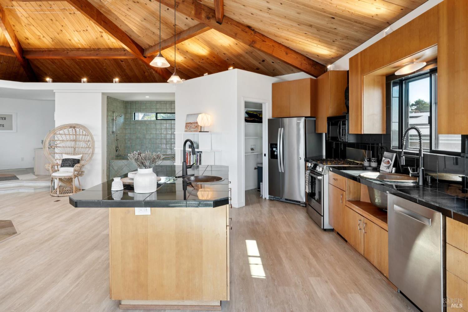 Detail Gallery Image 57 of 98 For 557 Oceana Dr, Dillon Beach,  CA 94929 - 3 Beds | 3 Baths