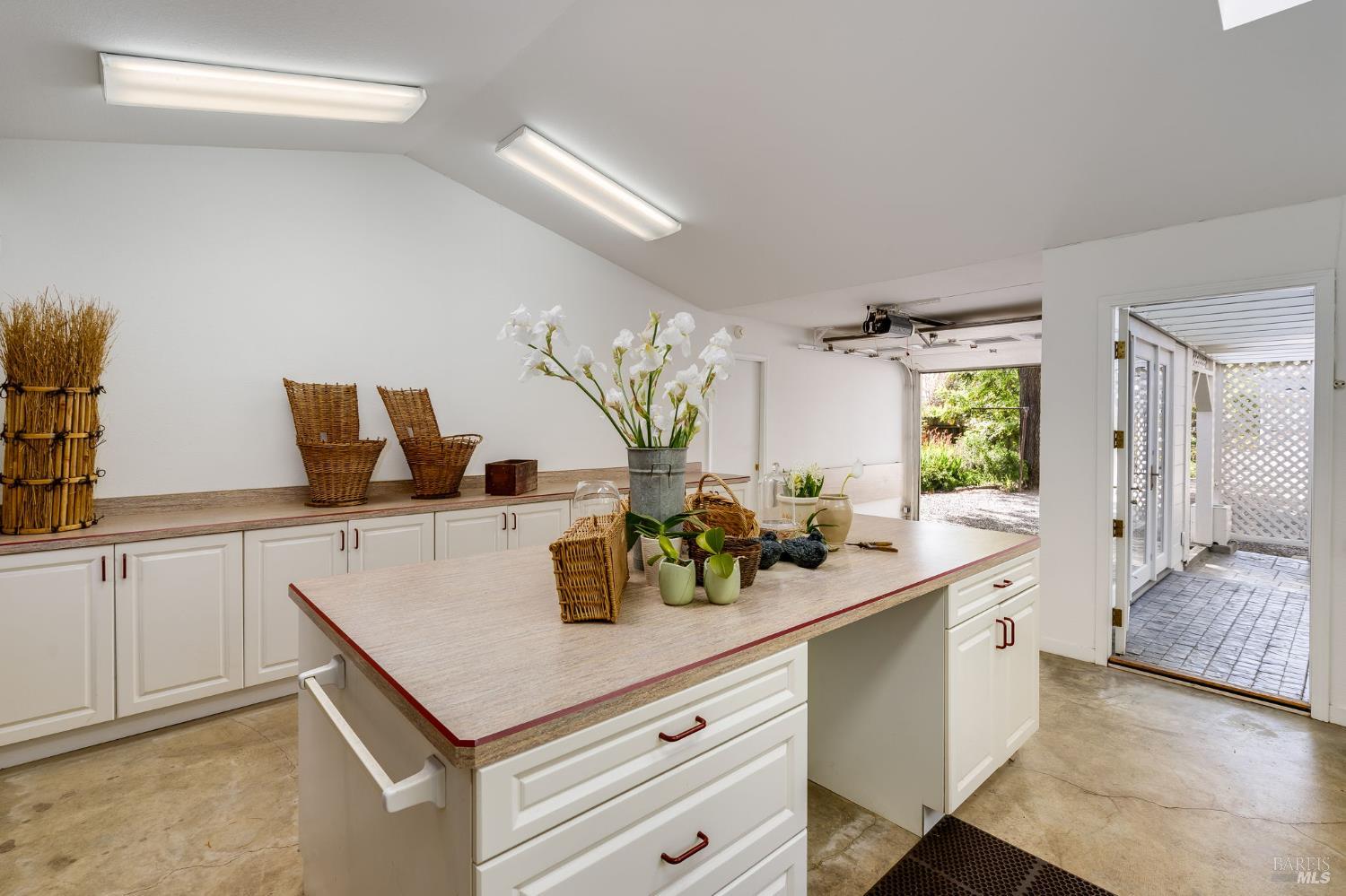 Detail Gallery Image 58 of 72 For 2230 1st St, Napa,  CA 94559 - 5 Beds | 2 Baths