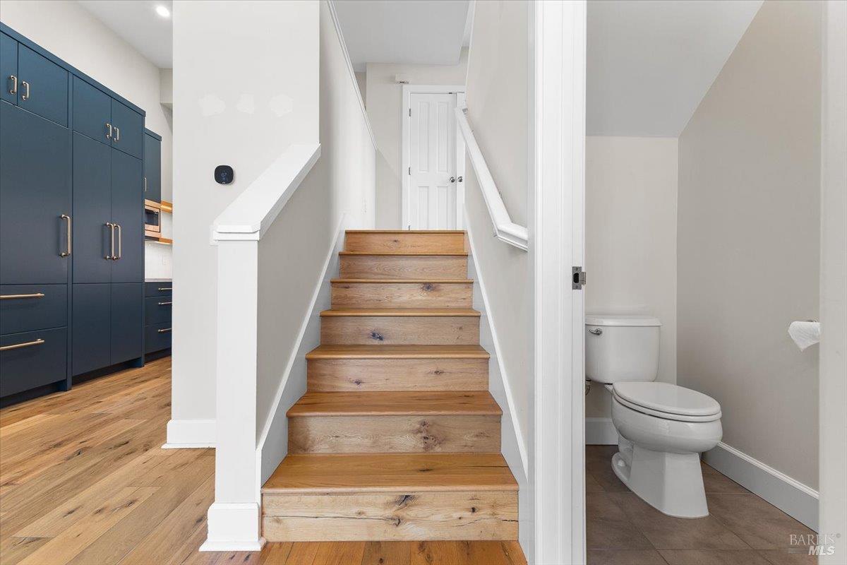 Detail Gallery Image 12 of 29 For 331 Keller St #6,  Petaluma,  CA 94952 - 2 Beds | 2/1 Baths