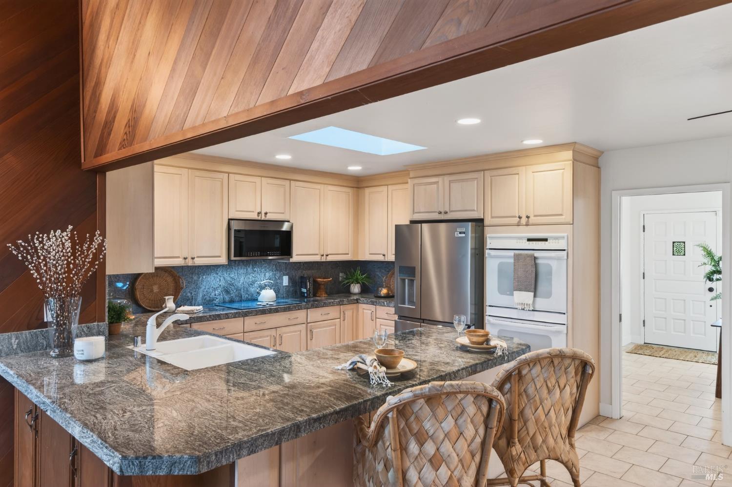 Detail Gallery Image 15 of 79 For 2447 Rigdon St, Napa,  CA 94558 - 5 Beds | 4 Baths