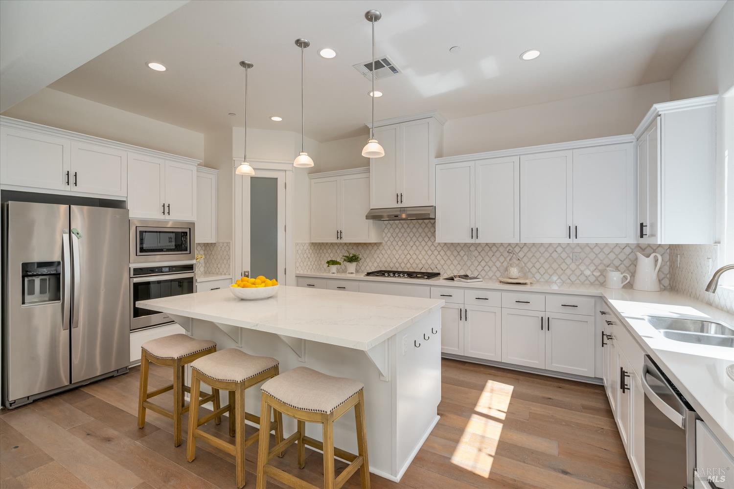 Detail Gallery Image 16 of 40 For 215 Pheasant Ct, Napa,  CA 94558 - 4 Beds | 2/1 Baths